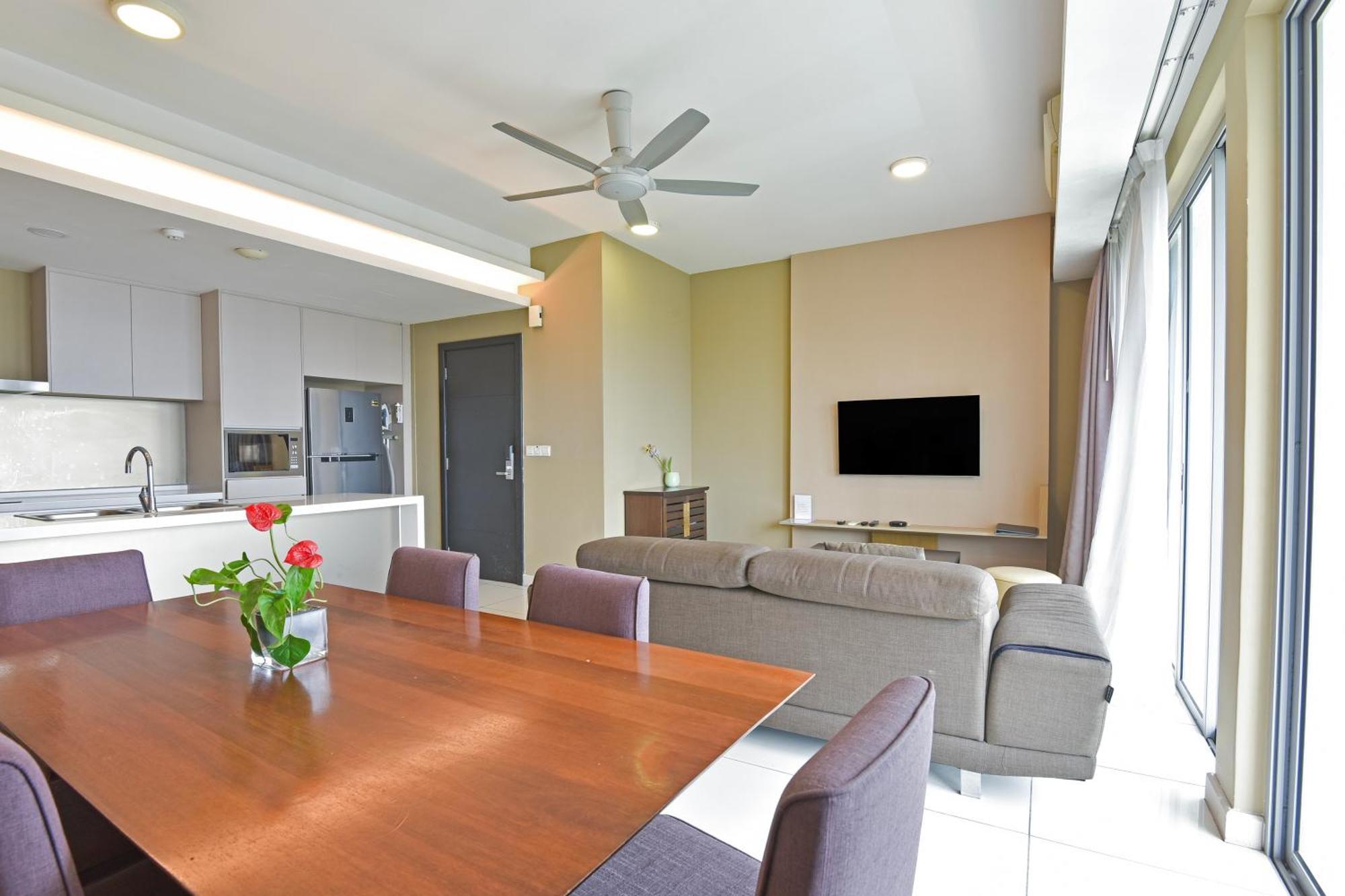 Sunday Hotel Near Petronas Twin Tower Formerly Suasana Suites Kuala Lumpur Exterior photo