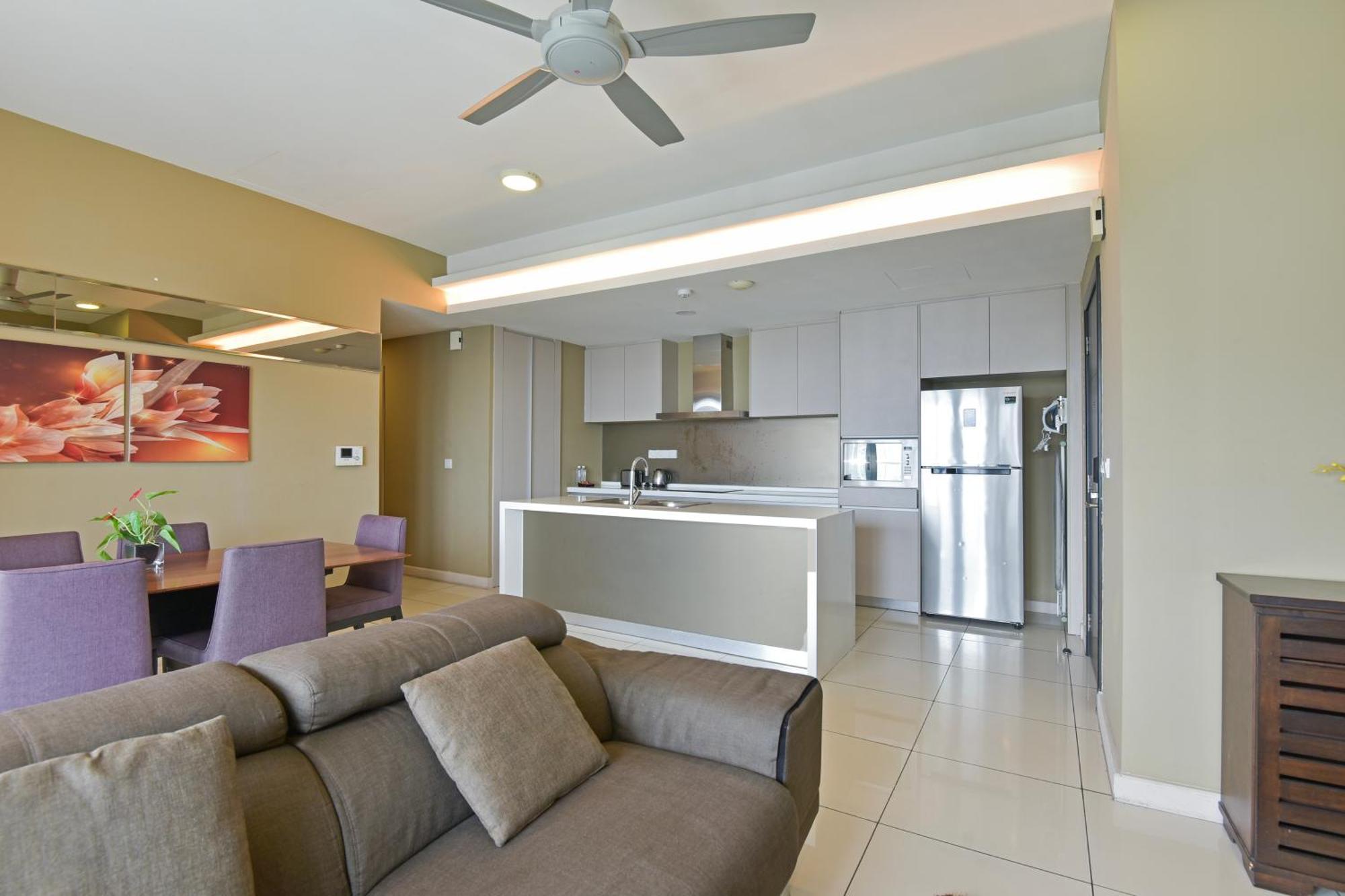 Sunday Hotel Near Petronas Twin Tower Formerly Suasana Suites Kuala Lumpur Exterior photo